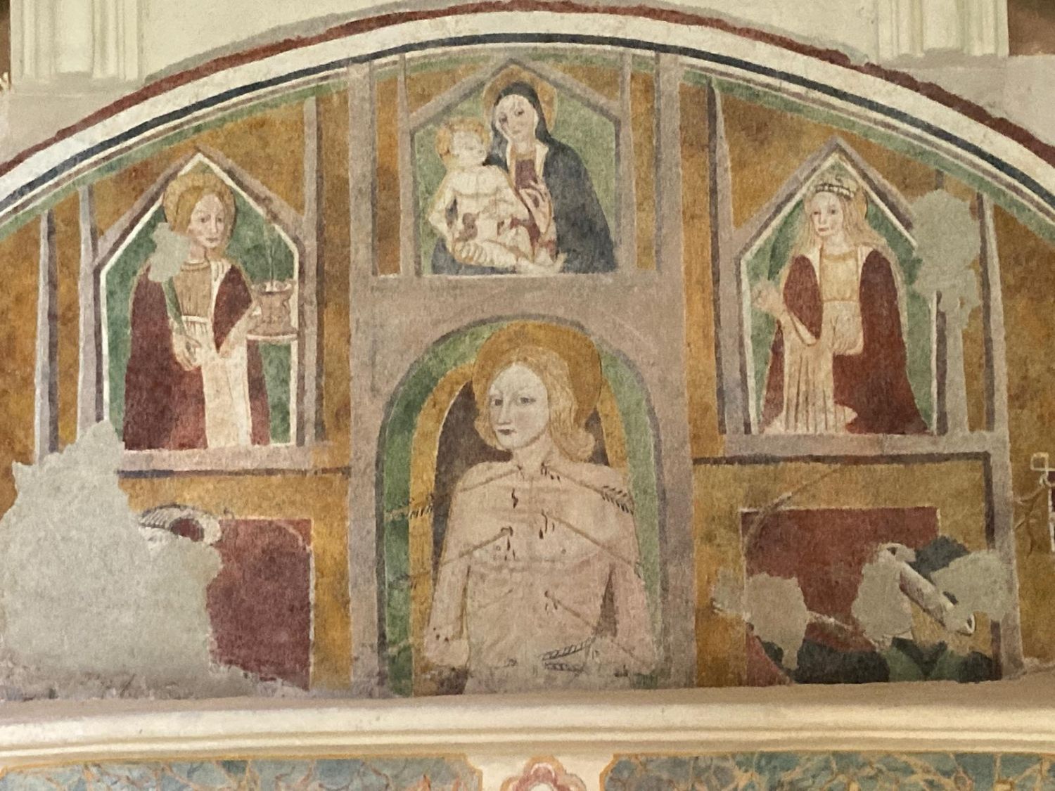 Cappella di San Sebastiano ed edifici della cultura delle Alpi liguri